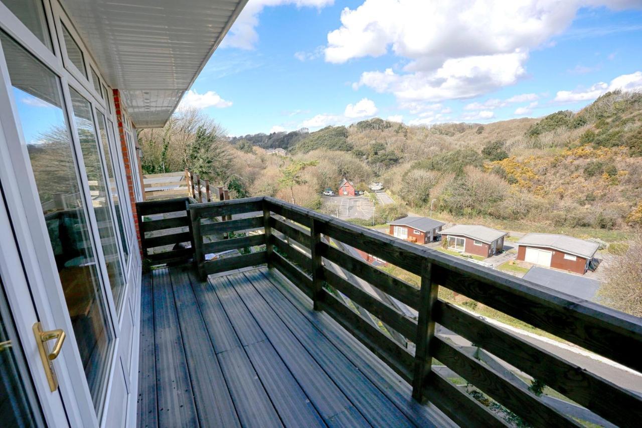 Caswell Beach Chalet 70 Located In Gower Peninsula Swansea Dış mekan fotoğraf