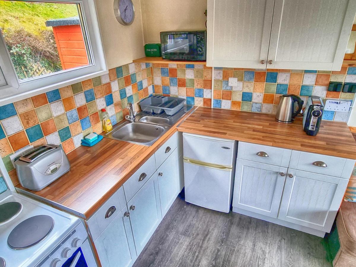 Caswell Beach Chalet 70 Located In Gower Peninsula Swansea Dış mekan fotoğraf